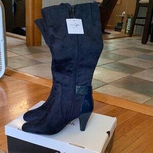 East 5th Dark Blue Heeled Boots